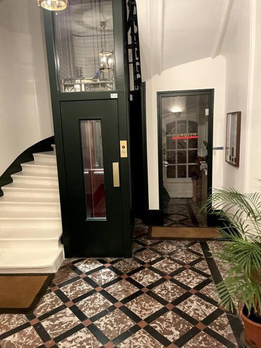 Magnifique Studio Champs-Elysee Apartment Paris Luaran gambar